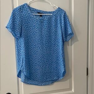 Banana Republic Blue and White Patterned Blouse